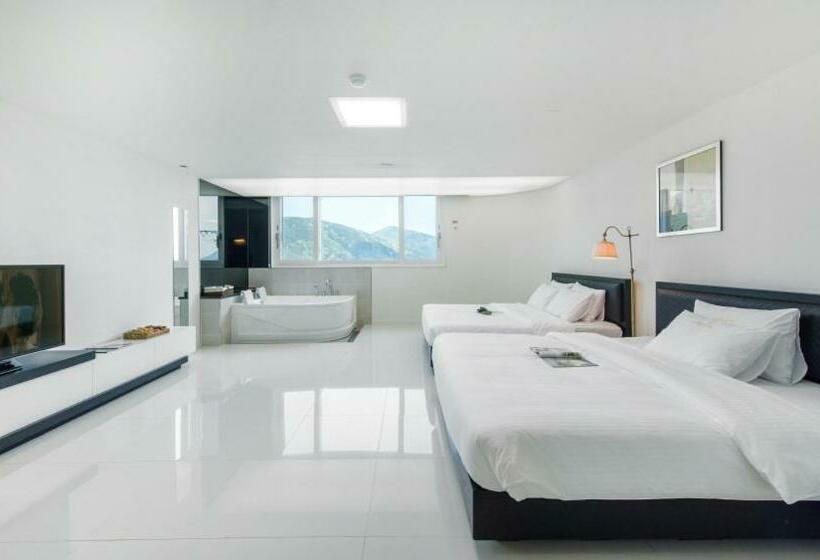 جناح عائلي, Doya Hotel Geoje