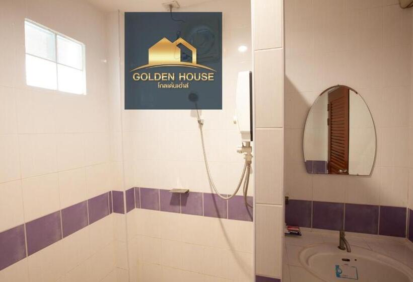اتاق لوکس, Golden House Hotel Sakaeo