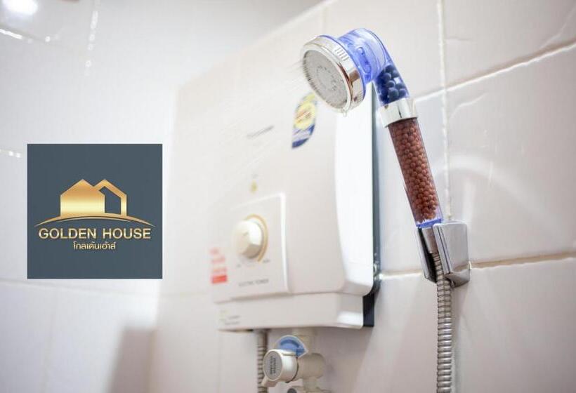 디럭스 룸, Golden House Hotel Sakaeo