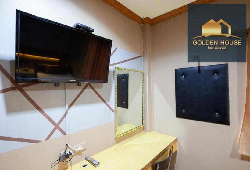 디럭스 룸, Golden House Hotel Sakaeo