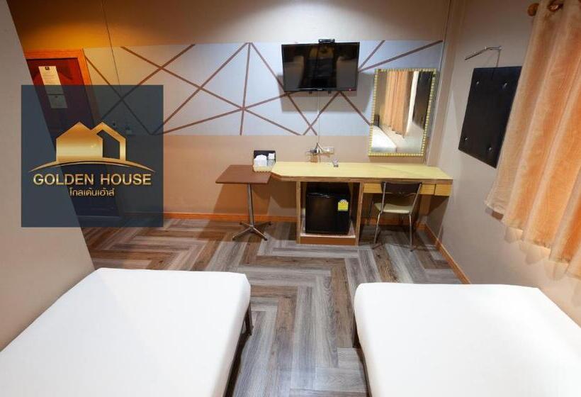 디럭스 룸, Golden House Hotel Sakaeo