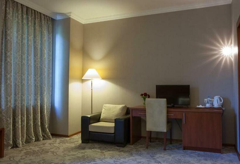 اتاق استاندارد, Astoria Tbilisi