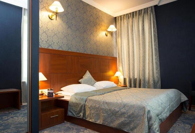 مجموعه ویستا شهر, Astoria Tbilisi