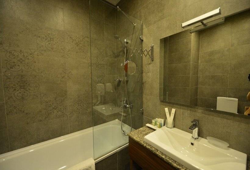 اتاق استاندارد, Astoria Tbilisi