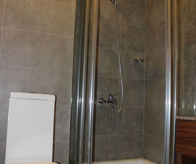 اتاق استاندارد, Astoria Tbilisi