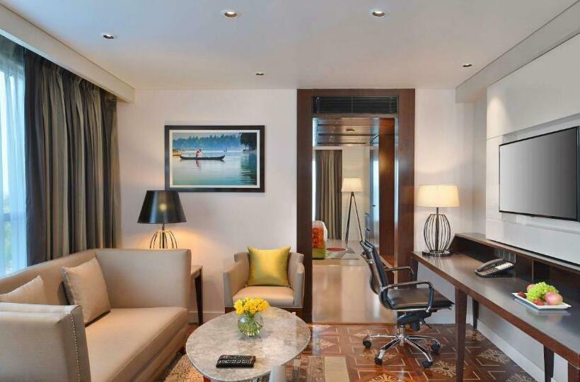 Люкс, Country Inns & Suites By Radisson Manipal
