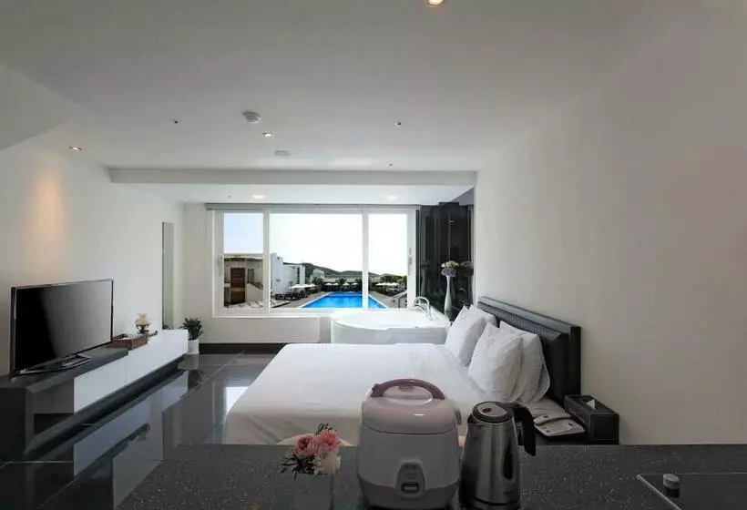 اتاق استاندارد با چشمانداز استخر, Doya Hotel Geoje