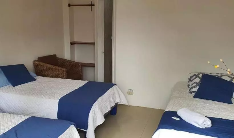 اتاق استاندارد سه نفره, Hospedaje Delfin Azul