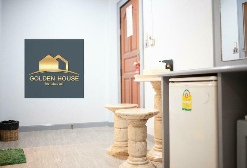 디럭스 룸, Golden House Hotel Sakaeo