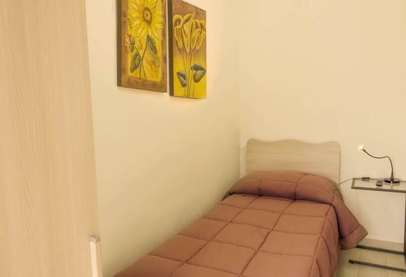 חדר קומפורט יחיד, Grazia Eboli