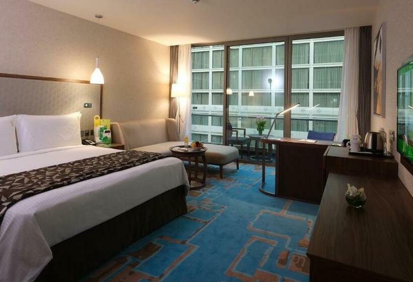 اتاق استاندارد با تخت بزرگ, Holiday Inn Kuwait Al Thuraya City, An Ihg