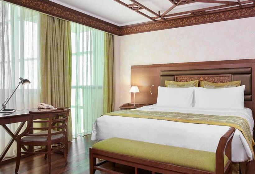 سوییت جونیور, Holiday Inn Kuwait Al Thuraya City, An Ihg