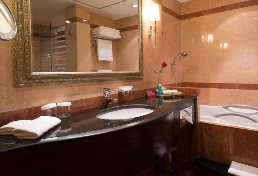 سوئیت با تخت بزرگ, Holiday Inn Kuwait Al Thuraya City, An Ihg