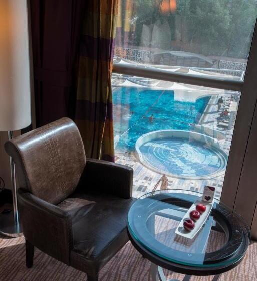 سوئیت با تخت بزرگ, Holiday Inn Kuwait Al Thuraya City, An Ihg
