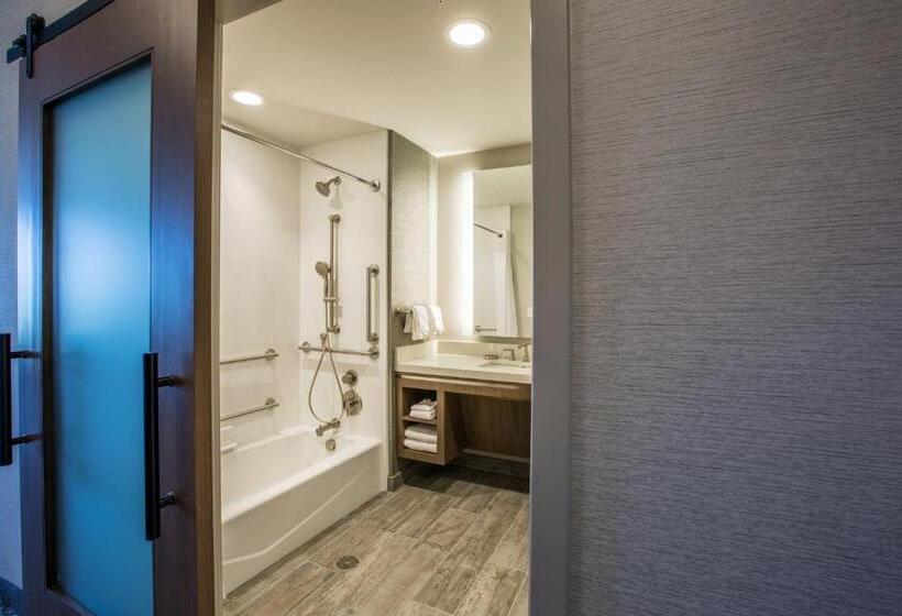 غرفة قياسية سرير كينج لذوى الإحتياجات الخاصة, Holiday Inn Portland West   Hillsboro, An Ihg