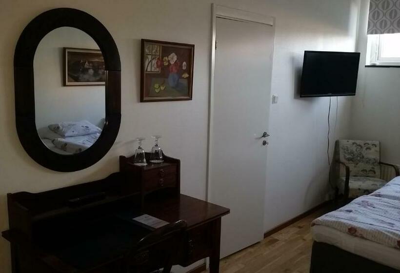 Quarto Familiar, L Bode