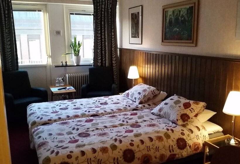 Quarto Standard Casa de Banho Partilhada, L Bode