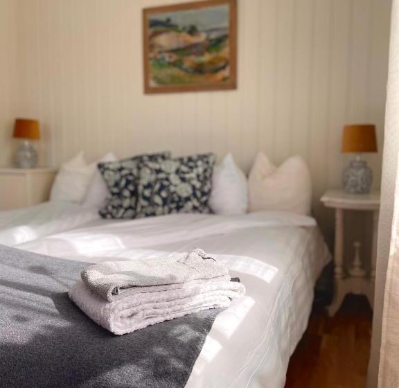 Четырехместный Номер Стандарт Вид на Море, L & Restaurant Solliden