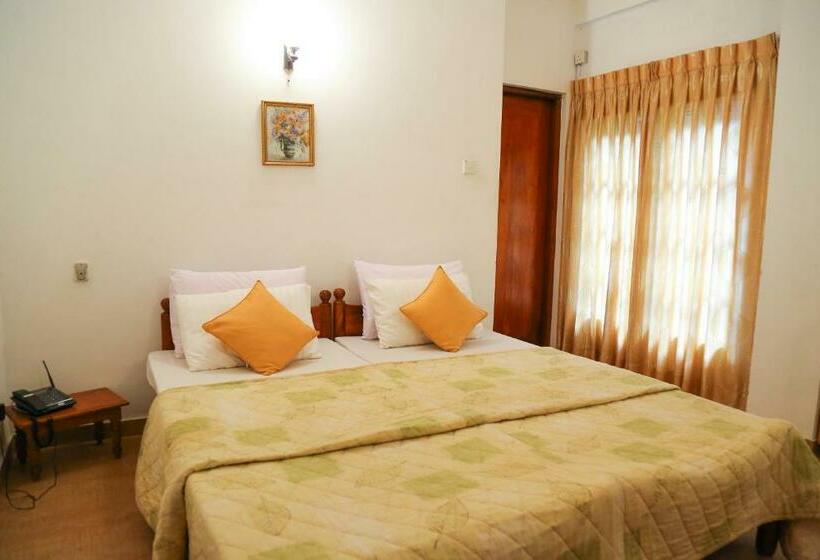 Superior Rum, Paradise Inn