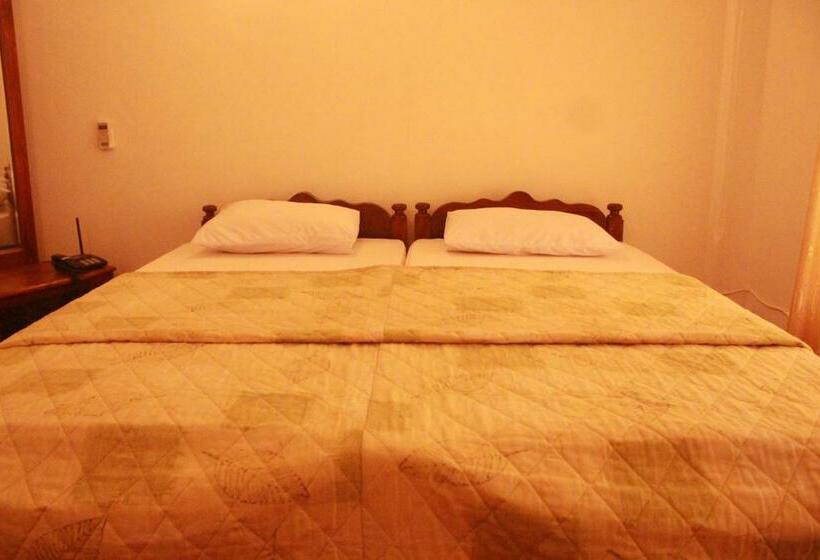 Superior Rum, Paradise Inn