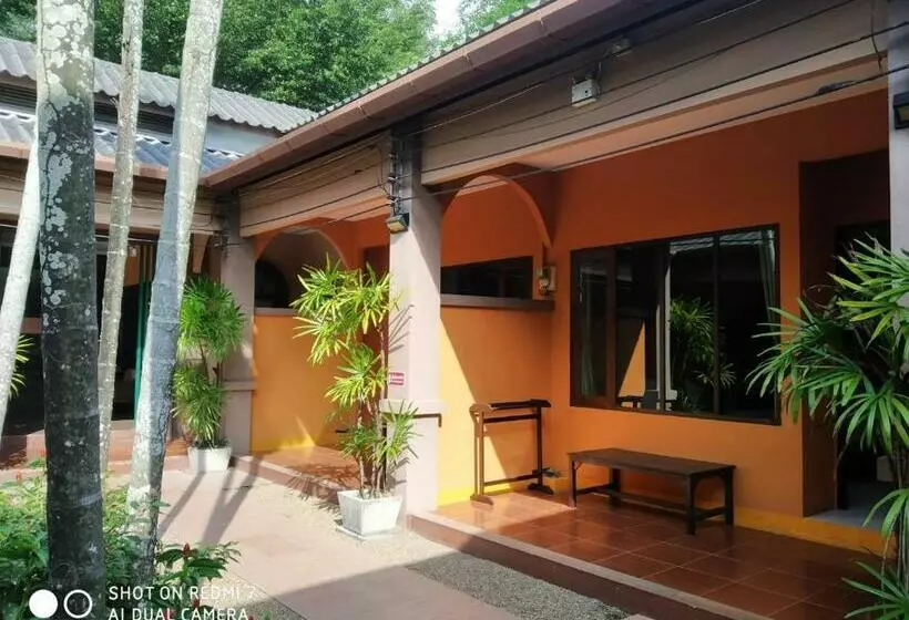 デラックスルーム, Phuket Siam Villas Sha Plus