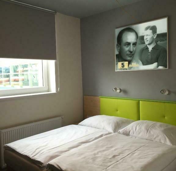 חדר סטנדרט לארבעה, Sport Hotel Sletiště