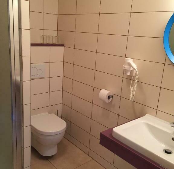 חדר סטנדרט לשלושה, Sport Hotel Sletiště