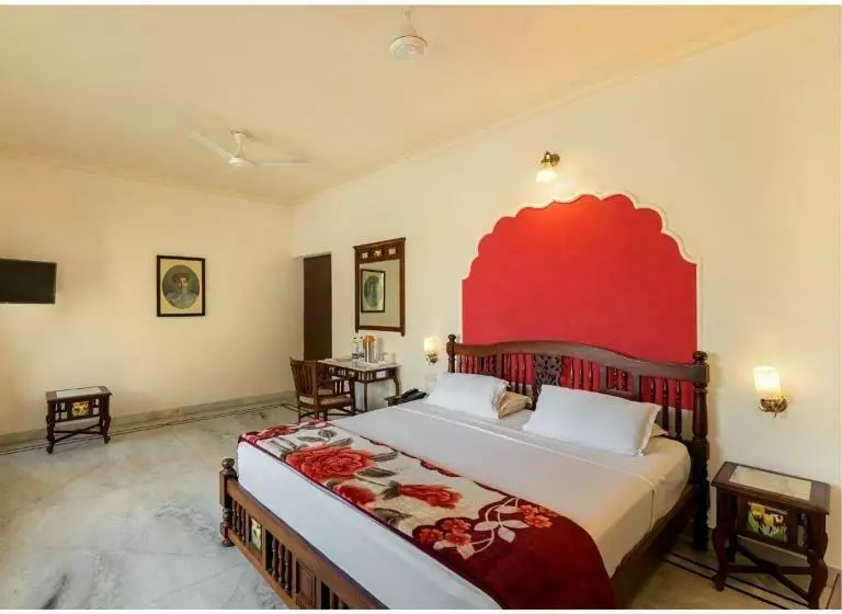 デラックスルーム, Welcomheritage Kalyan Bhawan