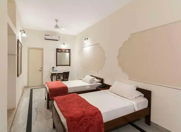 デラックスルーム, Welcomheritage Kalyan Bhawan