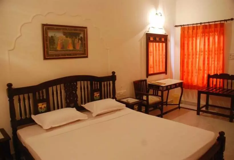 デラックスルーム, Welcomheritage Kalyan Bhawan