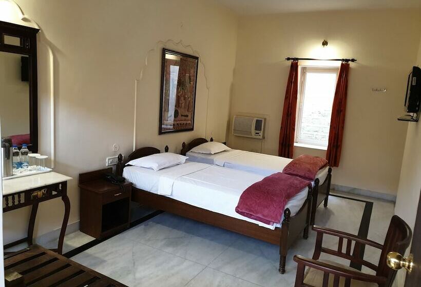 Quarto Deluxe, Welcomheritage Kalyan Bhawan
