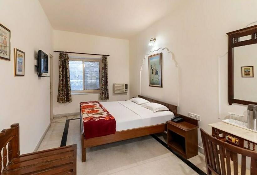 חדר דלוקס, Welcomheritage Kalyan Bhawan