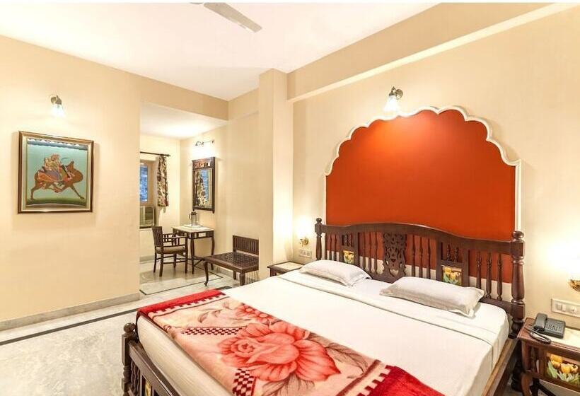 חדר פרמיום, Welcomheritage Kalyan Bhawan