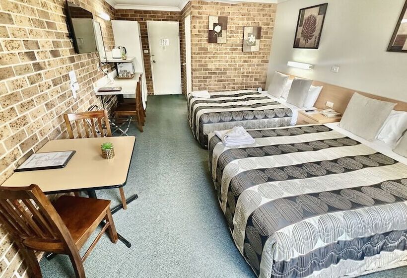 家庭间, Golden Grain Motor Inn