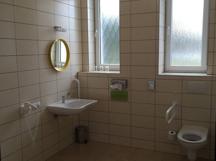 Номер Стандарт Трехместный, Sport Hotel Sletiště