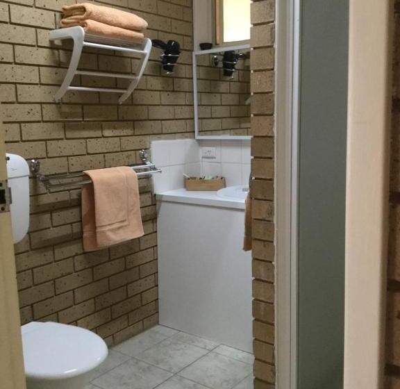 סוויטה משפחתית 2 חדרי שינה, Sunrise Motel