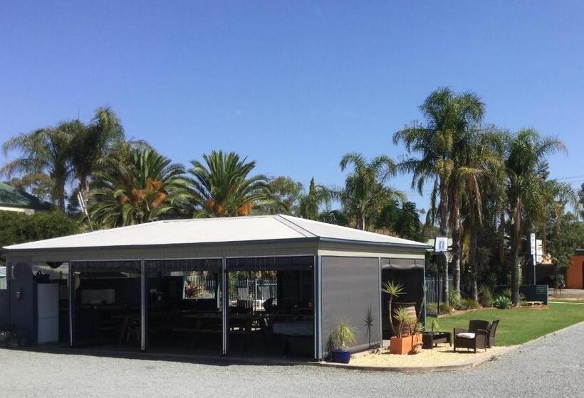 סוויטה משפחתית 2 חדרי שינה, Sunrise Motel