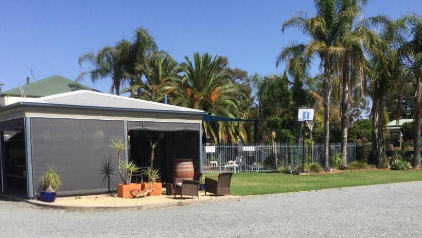 סוויטה משפחתית 2 חדרי שינה, Sunrise Motel