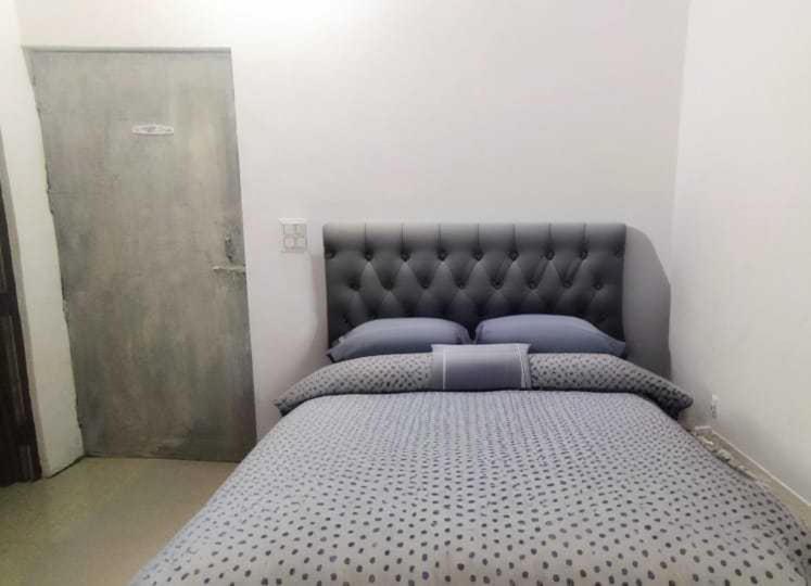 トリプルクラシックルーム, Oyo 81117 Golden