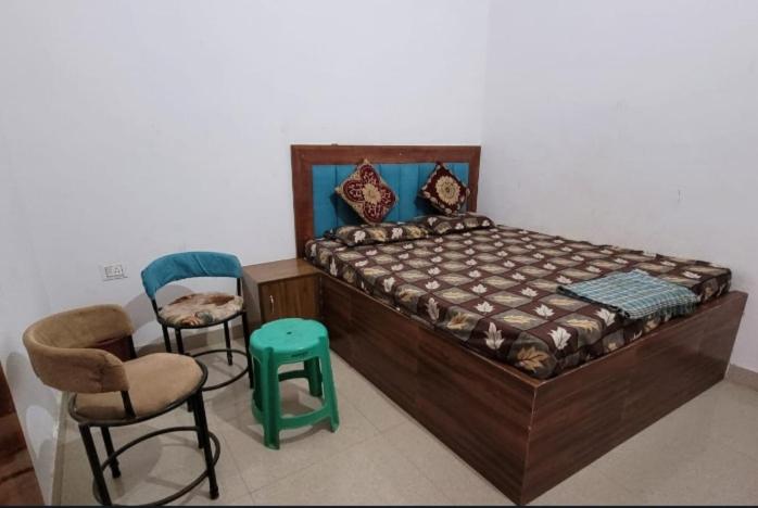 トリプルクラシックルーム, Oyo 81117 Golden