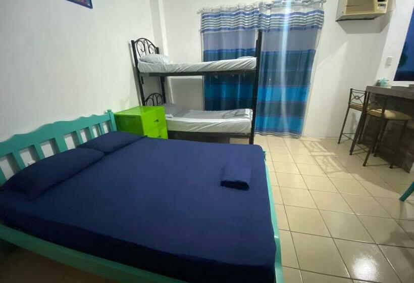 Люкс с Балконом, Playa Suites & Apartments Malecon