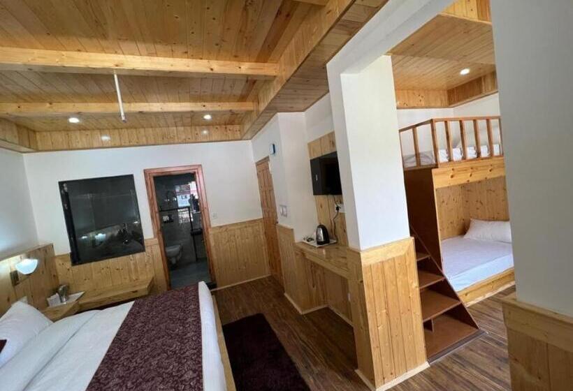 スイート(家族用), Sakura Palace