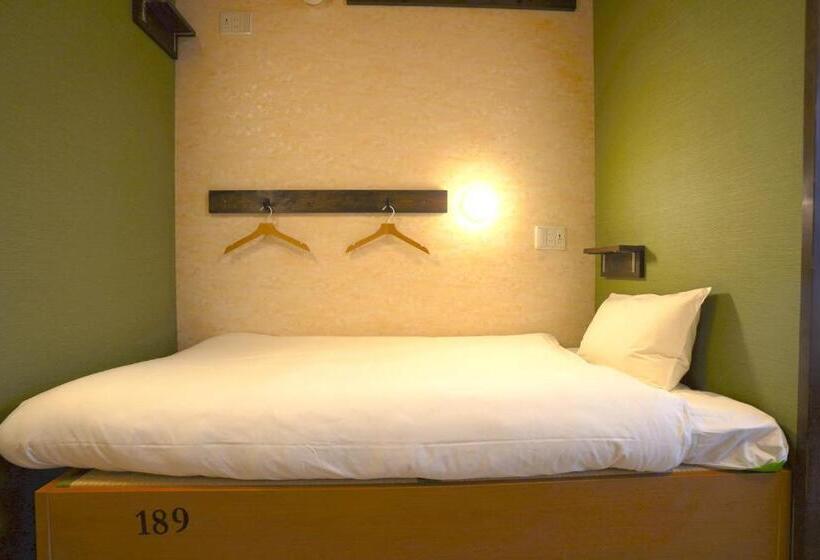 חדר סטנדרט לארבעה, Cogo Ryogoku