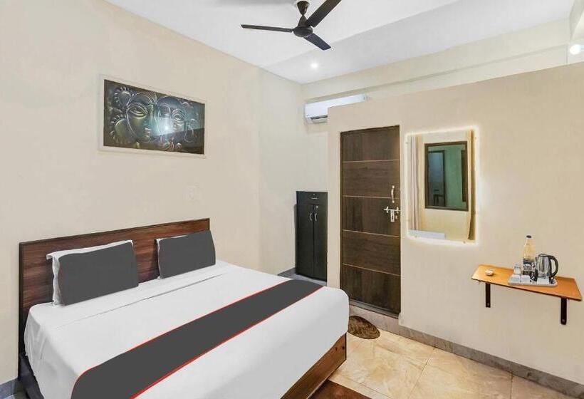 Camera Tripla Classica, Collection O  Inn