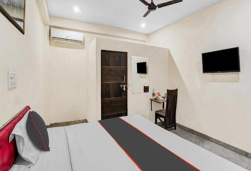 Camera Tripla Classica, Collection O  Inn