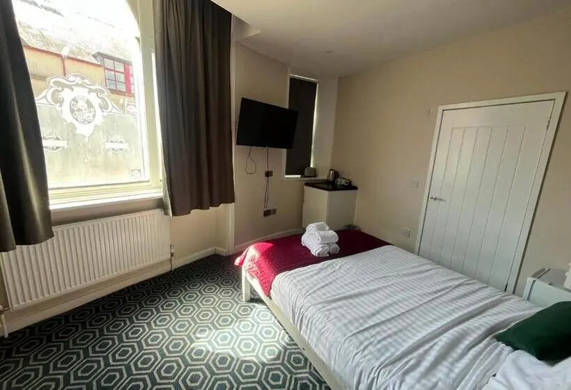スタンダードルーム, Homesly Guest Rooms, Comfortable En Suite Guest Rooms With Free Parking And Self Check In