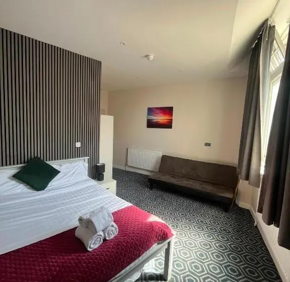 スタンダードルーム, Homesly Guest Rooms, Comfortable En Suite Guest Rooms With Free Parking And Self Check In