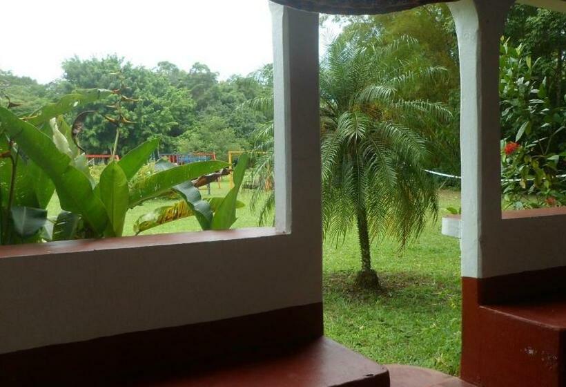 اتاق لوکس با تخت بزرگ, Finca Ixobel