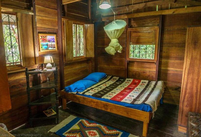 اتاق لوکس, Finca Ixobel