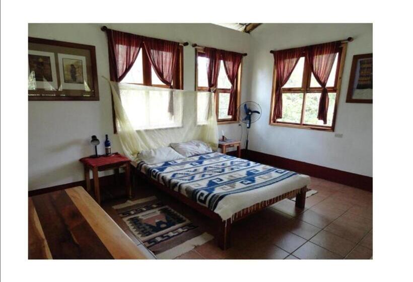 اتاق لوکس با چشمانداز باغ, Finca Ixobel